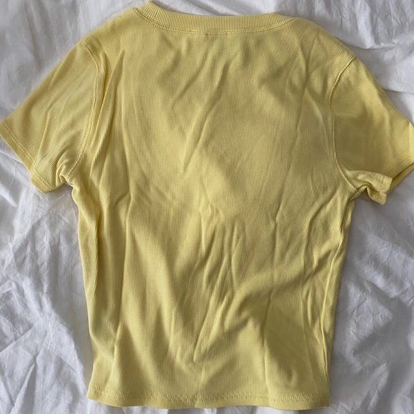 Aritzia Wilfred Tshirt - Picture 3 of 3